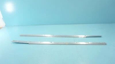 MERCEDES--BENZ W111 220SE 250SE CUPÉ, PAR DE PLACAS ESCALONADAS DE ACERO INOXIDABLE  Foto 1 de 4