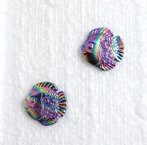 JHB Tropical Fish Button 16mm Shank Novelty Multichrome Rainbow Sewing Art Craft - Picture 1 of 12