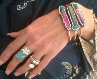 Brazalete con punta de cuarzo de cristal crudo brazalete abierto pulsera boho arco iris aura turquesa Foto 1 de 4