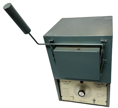 Horno de mufla de laboratorio Thermolyne F-A10525P 10500 tipo 120V 14A 0-2000°F Foto 1 de 4