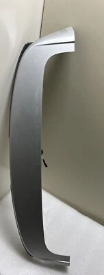 ALERÓN TECHO PUERTA TRASERA CHEVROLET TRAX PUERTA LEVADIZA PUERTA TRASERA CON LUZ OEM 2013-2022 Foto 1 de 4