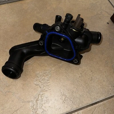 Conjunto de carcasa termostato refrigerante motor Mini Cooper R56 Dorman 902-201 Foto 1 de 3