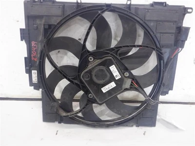 RADIATOR FAN ASSEMBLY BMW 528i 2011 11 2012 12 1313831 Foto 1 de 4