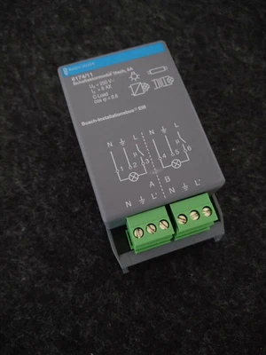 KNX Busch-Jaeger 6174/11 BJ 2-fach Schaltaktormodul 6A für Raum-Controller-Grund - Bild 1 von 4