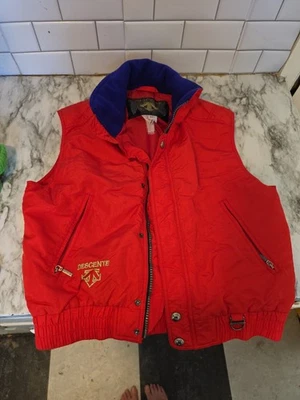 Descente Red And Gold Vest Ds-8720 - Image 1 of 4