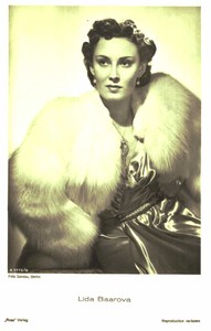 Lida Baarova * Original Ross Postcard Postcard * No. 1879 g