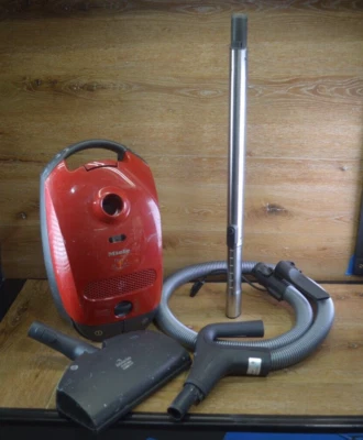 Miele S2181 Titan - Red - Canister Vacuum - Image 1 of 4