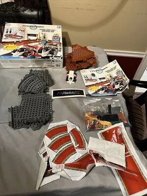 Juego Super Mario Kart K'NEX Wii Mario y Luigi #38435 incompleto Foto 1 de 4