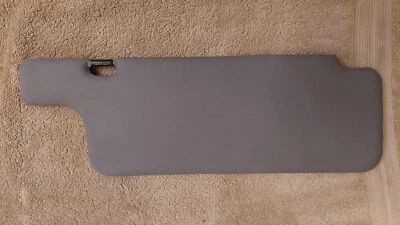 Parasol para camión Mazda B2200 B2600 B2600i 1986-1993 conductor pasajero fabricante de equipos originales Foto 1 de 2