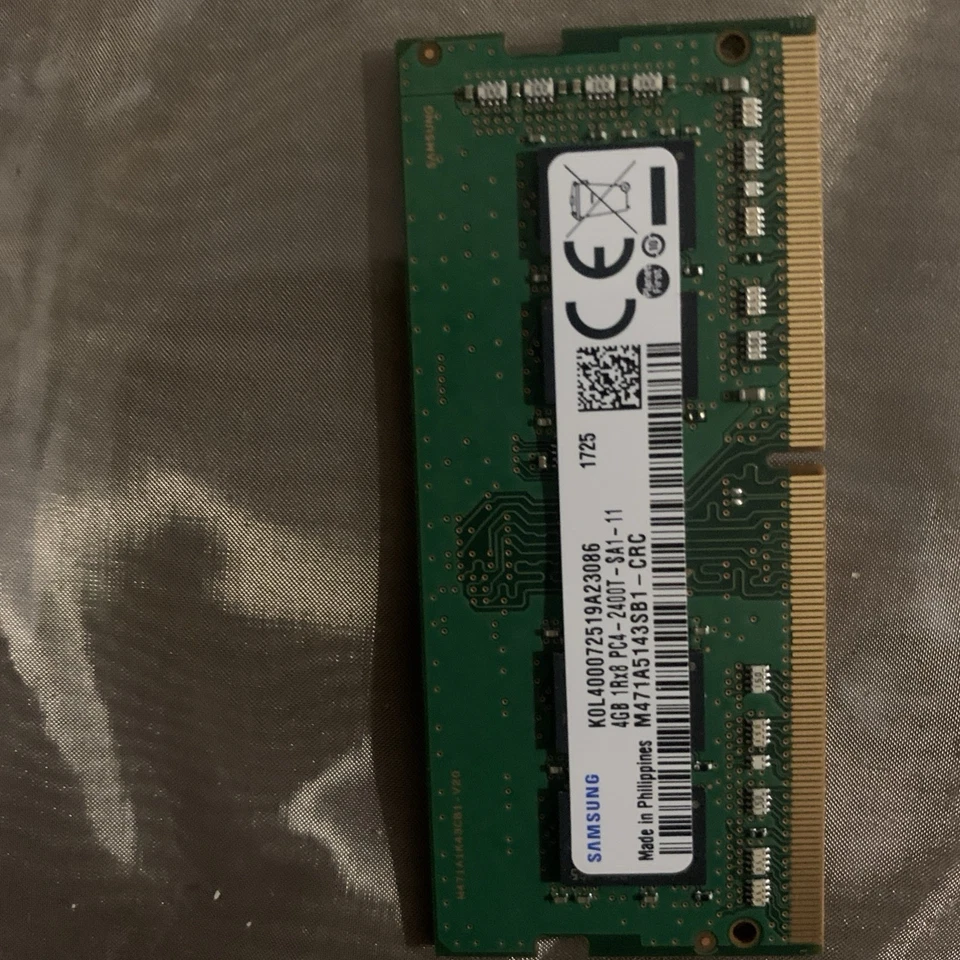 Samsung 4Gb 1RX8 PC4-2400T-SA1-11 - Image 1 of 2