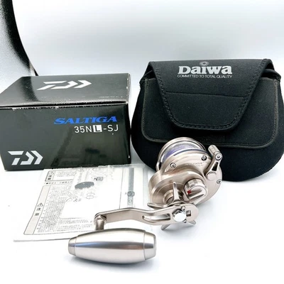 Daiwa 15 Saltiga 35NL-SJ Baitcast Fishing Reel Left Handle w/box in stock - Image 1 of 4