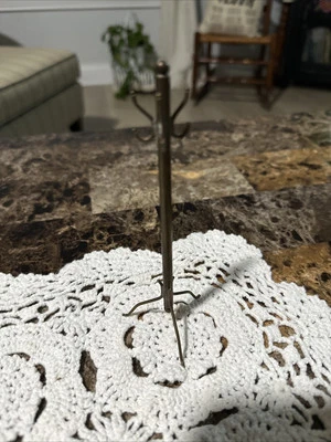 "Mini perchero de latón vintage gancho miniatura para colgar árboles de pasillo 5,5""" Foto 1 de 4