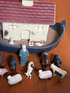 Primitive Noah’s Ark Heavy Wooden Boat With A Dozen Hand Carved Wooden Animals. - Picture 1 of 9