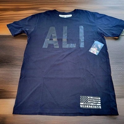 Muhammad Ali Roots Of Fight Black Monochrome Legacy Shirt Large NWT — 第 1/4 张图片