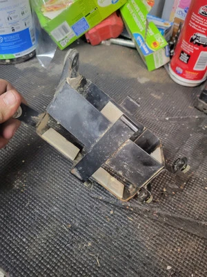 2004 SUZUKI DR200SE DR200 Battery Box 41540-44AA0 - Image 1 of 4