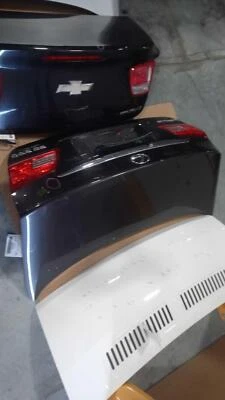 Tapa de cubierta usada se adapta a: Lexus ES350 2010 con cámara de visión trasera grado A Foto 1 de 4