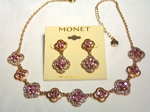 ...MONET...Juego de collar y pendientes perforados en tono dorado, cristales transparentes y rosas... - Imagen 1 de 7