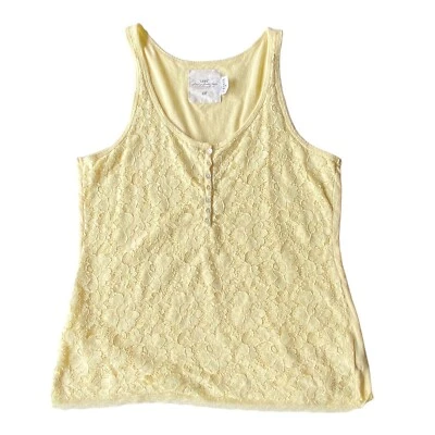 Camisa H&M para mujer mediana amarilla sin mangas floral encaje jersey sin mangas 1/4 botón Foto 1 de 4