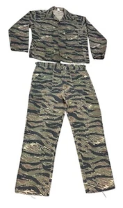 Vintage Tiger Stripe Jungle Camo Shirt Jacket Combat Set Made In USA - Picture 1 of 24
