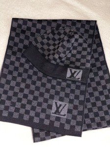 Compra Conjuntos Para Hombre Solid Chándal De Louis Vuitton Hombre Deportes  Ocasional Del Juego Del Otoño Del Resorte De Los Hombres Con Capucha Moda  Ropa De Deporte Pantalones + Formación Traje Barato 