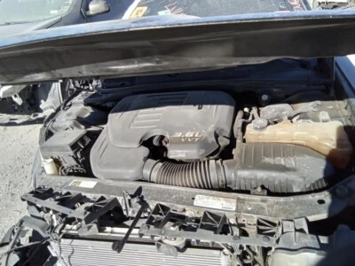 Used Deck Lid fits: 2014 Dodge Challenger R/T w/o spoiler Grade A Foto 1 de 4