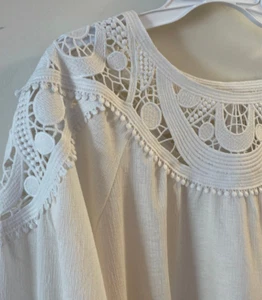 L ANN TAYLOR white cut-out blouse top shirt EUC size large womens ladies fall LS - Picture 1 of 6