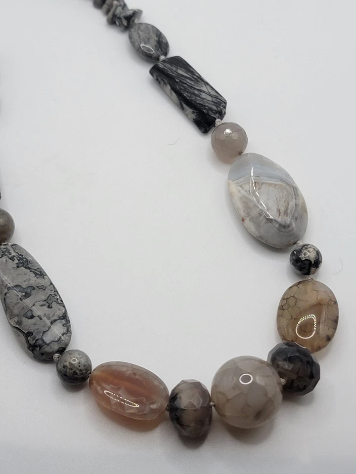 Collar de joyería con cuentas de astillas caídas facetadas de ágata de fuego natural 25 cm Foto 1 de 4