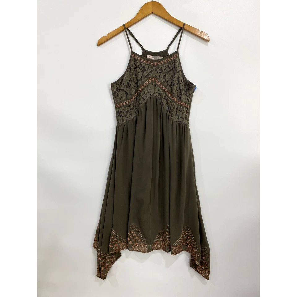 Vestido sin mangas para mujer Love21 XS verde espalda deportiva dobladillo asimétrico Foto 1 de 4