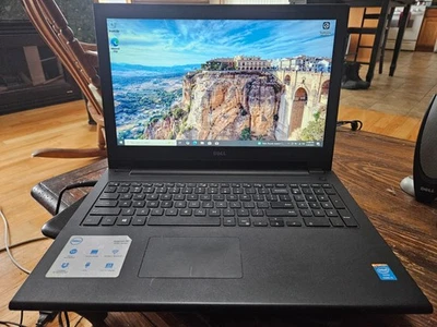 Laptop Dell Inspion 3542 - Sin batería Foto 1 de 2