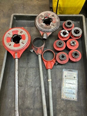 RIDGID 65R AND 12R PIPE THREADERS - Image 1 of 4