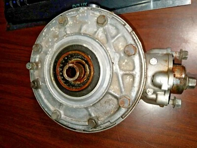 Conjunto de tracción trasera Honda Magna VF750C 41311-MB1-305 usado para 1982-1983 750cc Foto 1 de 4