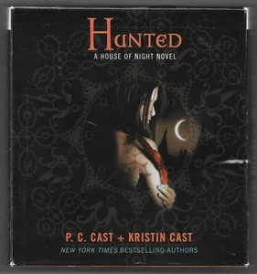 House of Night Novels Ser.: Hunted by Kristin Cast and P. C. Cast (2009, Compact - Imagen 1 de 2