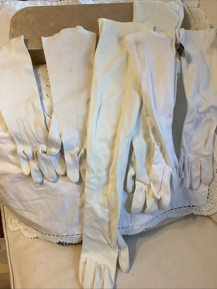 Luvas vintage acolchoadas de cetim 3 pares vintage longas, antebraço, pulso - Imagem 1 de 4