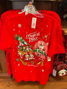 Disney Parks 2025 Mickey & Minnie The Most Magical Place Weihnachtsshirt Neu mit Etikett - Bild 1 von 1