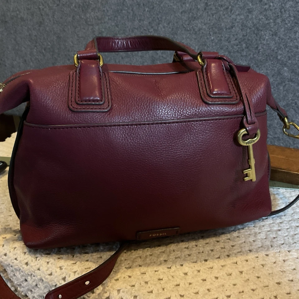 Fossil Rachel Red Velvet Pebbled Leather Purse Medium Crossbody Bag - Image 1 of 4