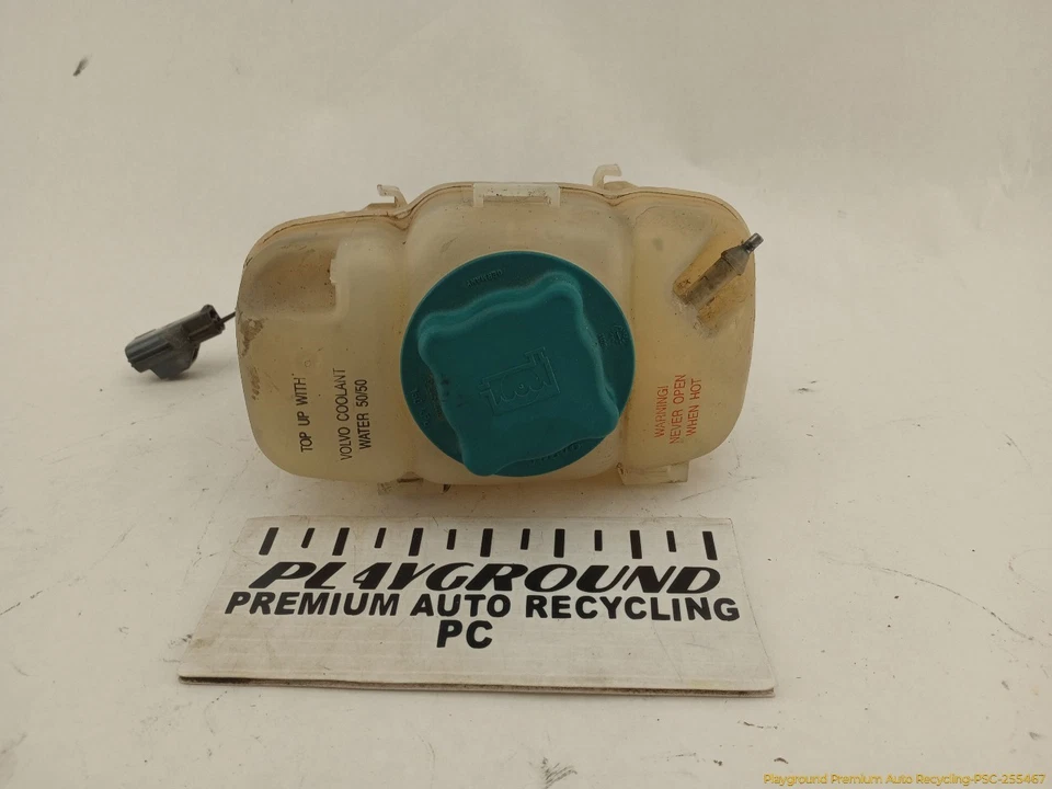 Volvo XC70 V70 Engine Coolant Storage Reservoir Tank Fits 2001-2007 01 02 03 04 - Image 1 of 4