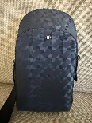 Bolso bandolera Montblanc Extreme 3.0 - cuero azul Foto 1 de 4