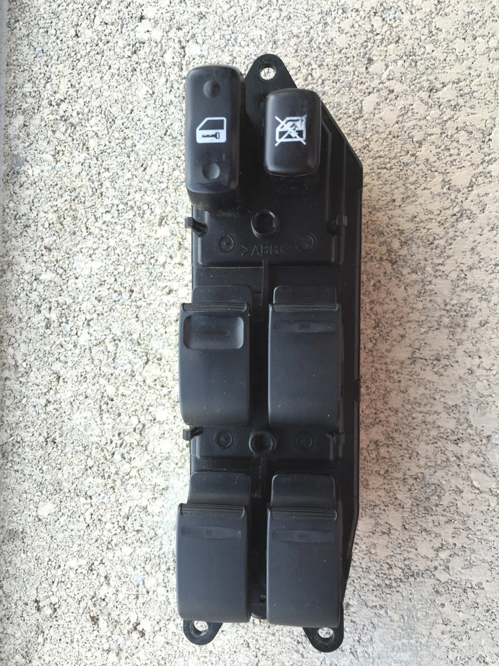 99 - 03 LEXUS RX300 3.0L DRIVER LEFT SIDE MASTER POWER WINDOW SWITCH 84040-48020 - Image 1 of 4