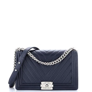 Chanel Boy Flap Bag Chevron Calfskin New Medium - Picture 1 of 8