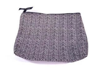 Thirty One Zipper Pouch Black Chevron - Picture 1 of 3