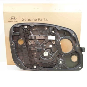 HYUNDAI i30 MK3 Front Left Door Module Panel 82471A6000 NEW GENUINE - Picture 1 of 8