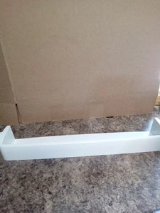 OEM GE Freezer Door Bin 5004JJ1024A - Picture 1 of 3