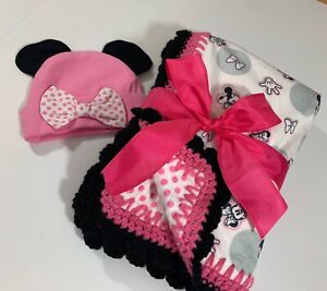 Minnie Mouse Double-sided Minky Crochet Baby Blanket Gift Set