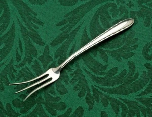 Silver Flutes by Towle Sterling Silver Lemon Fork 5.5" - Picture 1 of 2