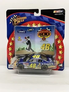Jimmie Johnson #48 NASCAR 2002 Rookie Car Looney Tunes scala 1:43 pressofuso nuovo - Foto 1 di 20