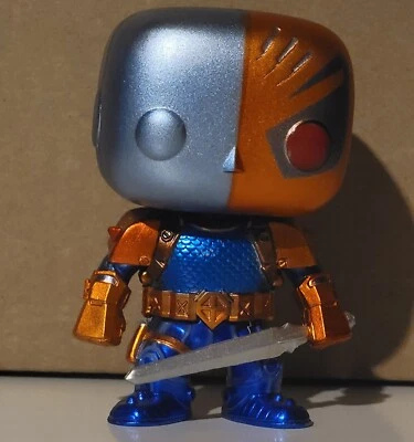 Funko Pop Vinilo Deathstroke (Metálico) 49 DC Comics Héroes Suelto Fuera de Caja Foto 1 de 2