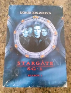 Stargate SG-1 - Season 1 Gift Set (DVD, 2001, 5-Disc Set) - Picture 1 of 8