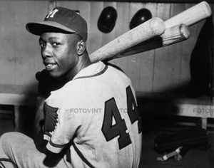 HANK AARON Photo Picture MILWAUKEE BRAVES Baseball 8x10 11x14 or 16x20 (H9) - Picture 1 of 1