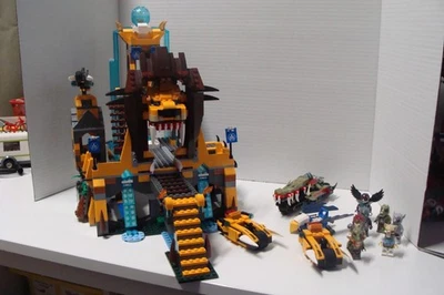 LEGO LEGENDS OF CHIMA: The Lion Chi Temple (70010) read description - Image 1 of 4