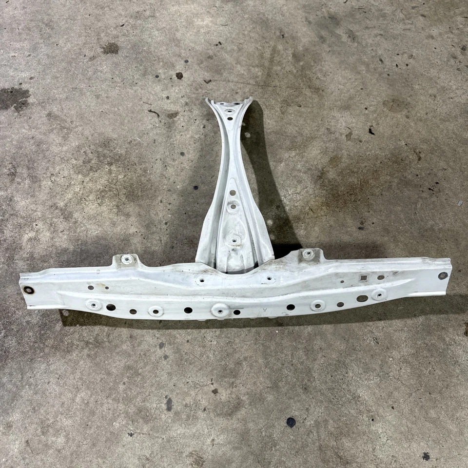 Subaru BRZ 2013-2019 soporte radiador capó pestillo montaje T soporte barra marco Foto 1 de 4